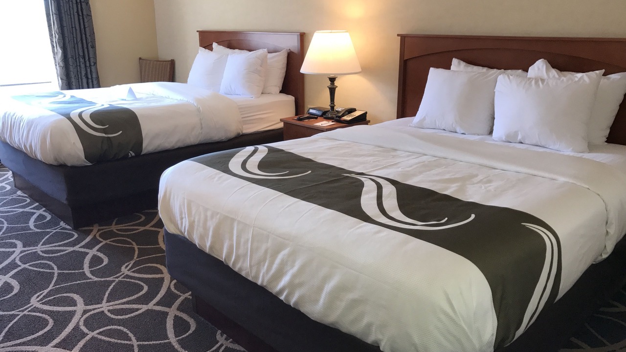 Photo of Bedroom in Downtown Niagara Falls