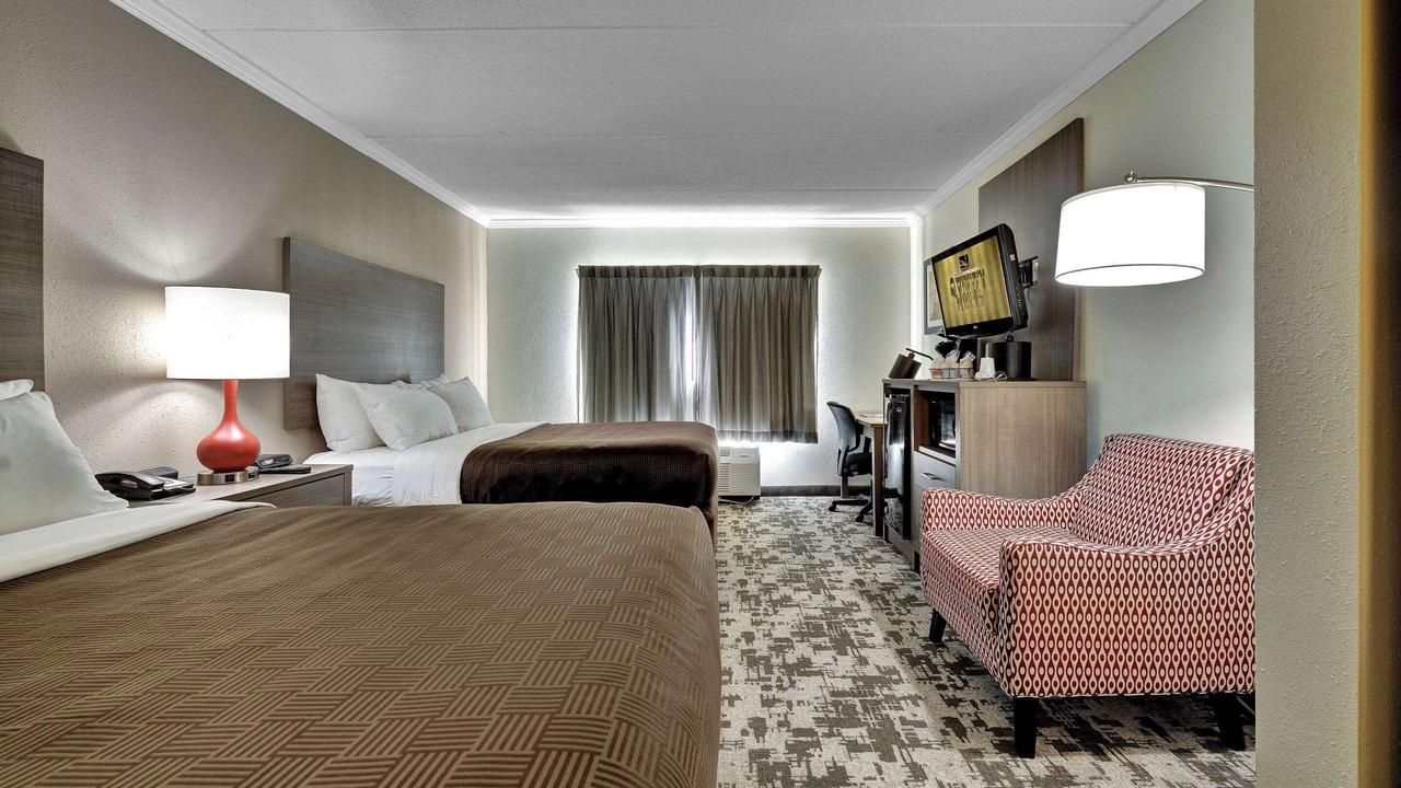 Photo of Bedroom in Downtown Niagara Falls