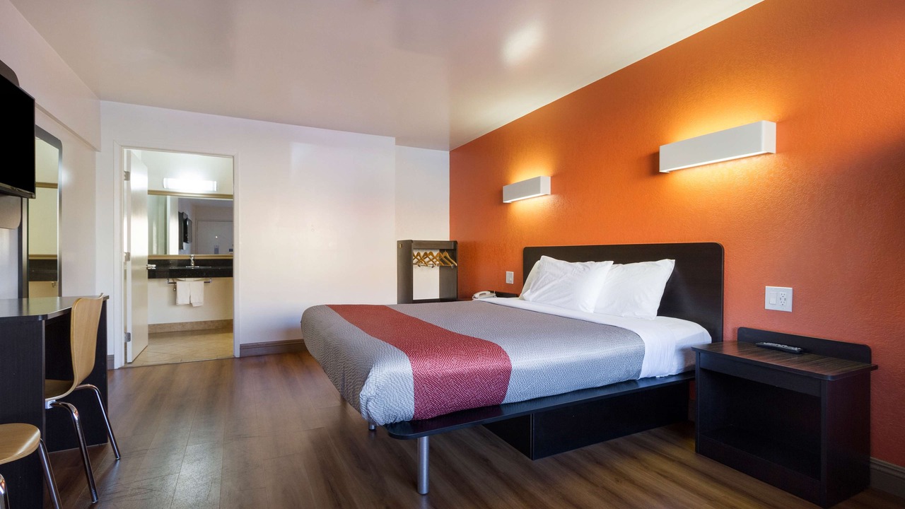 Photo of Bedroom in Claremont