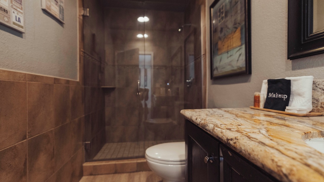 Photo of Bathroom in Little Armenia