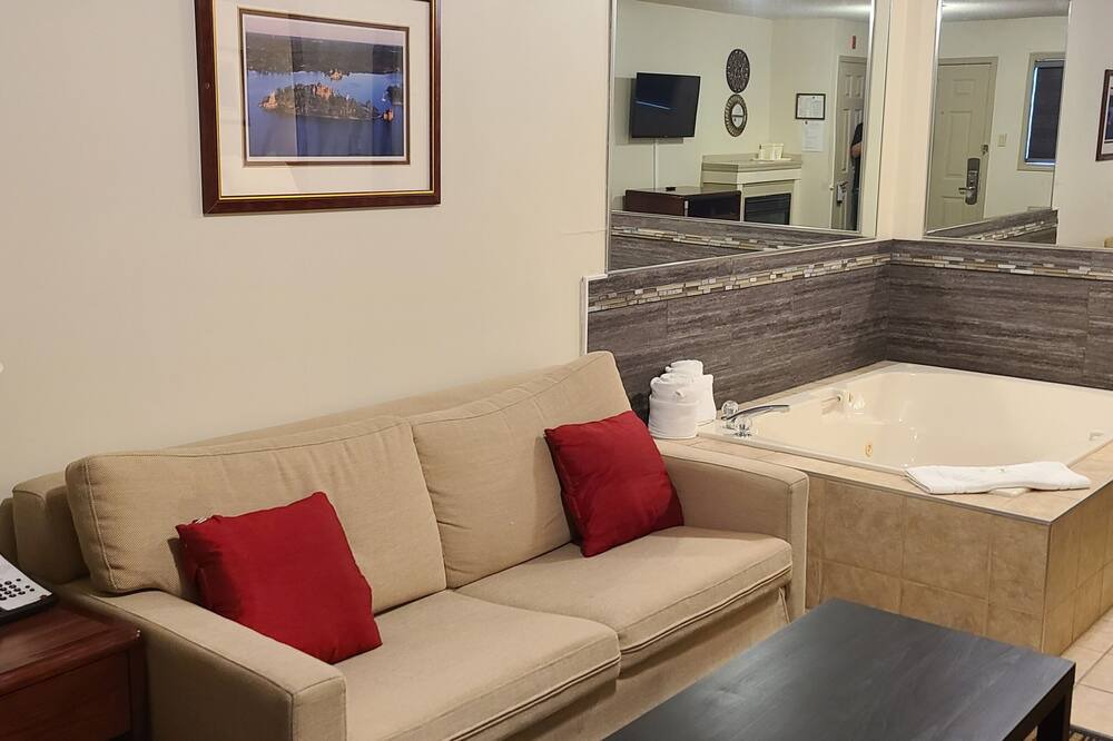 Photo of Bedroom in Gananoque