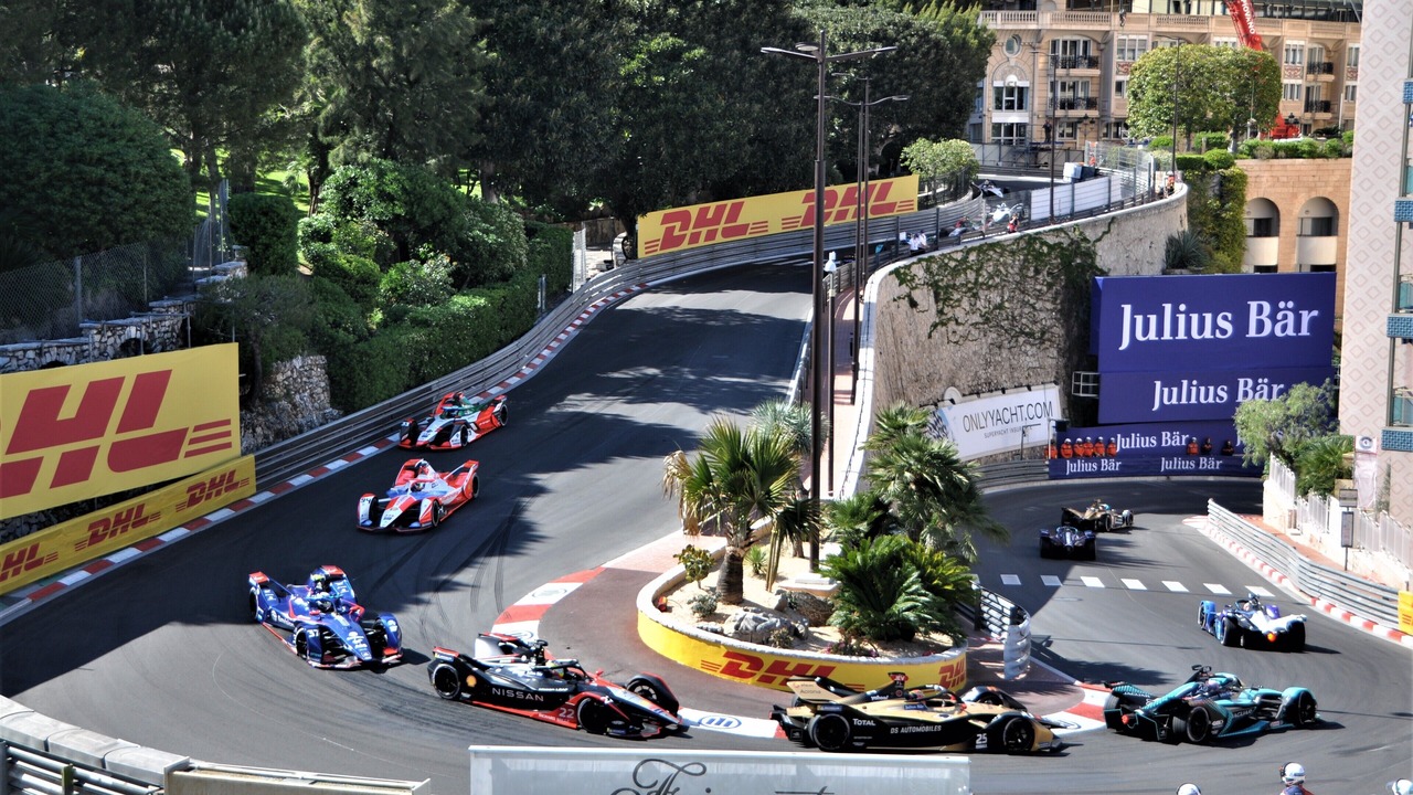 Photo of Outdoor in Casino - Boulingrins