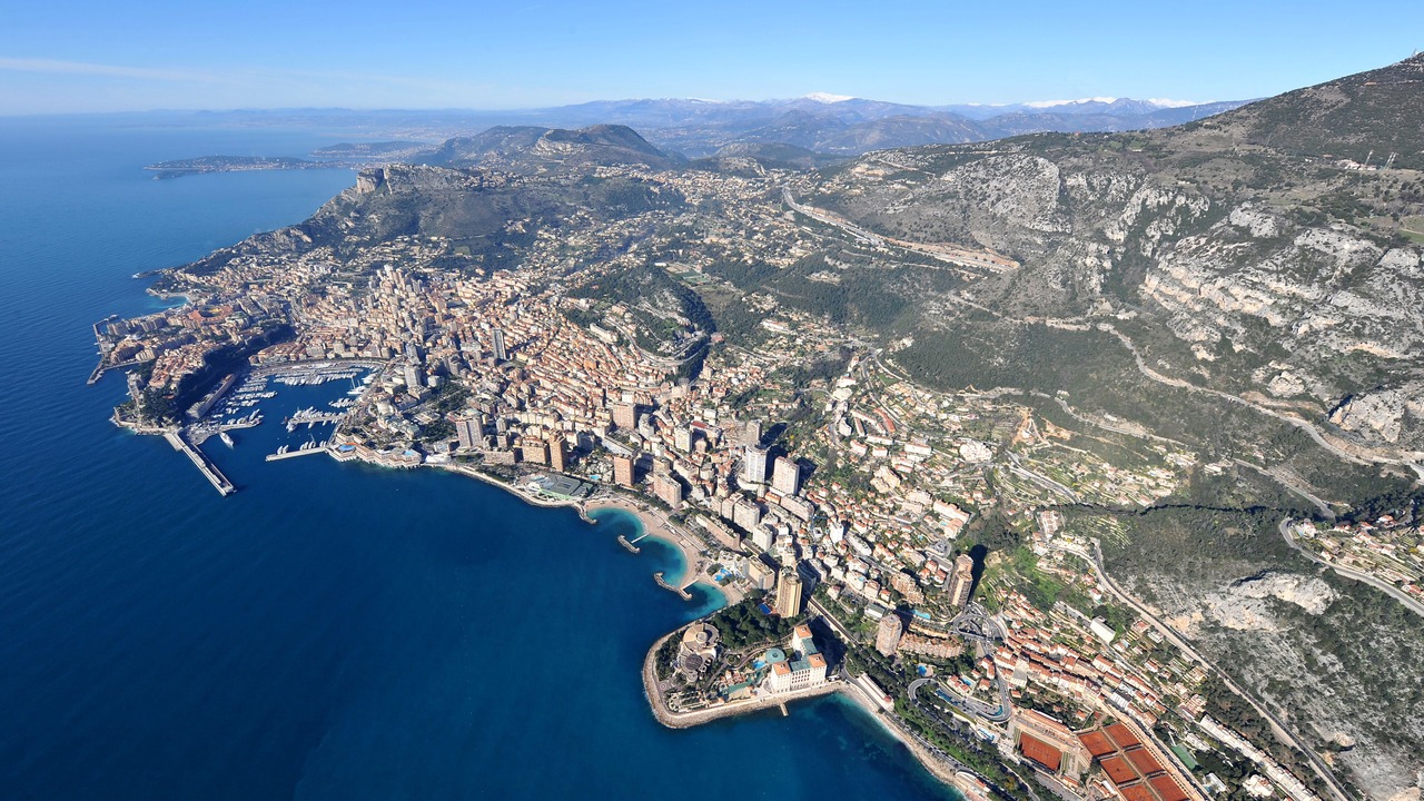 Photo of Outdoor in Casino - Boulingrins