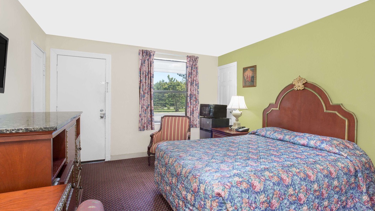 Photo of Bedroom in Emporia