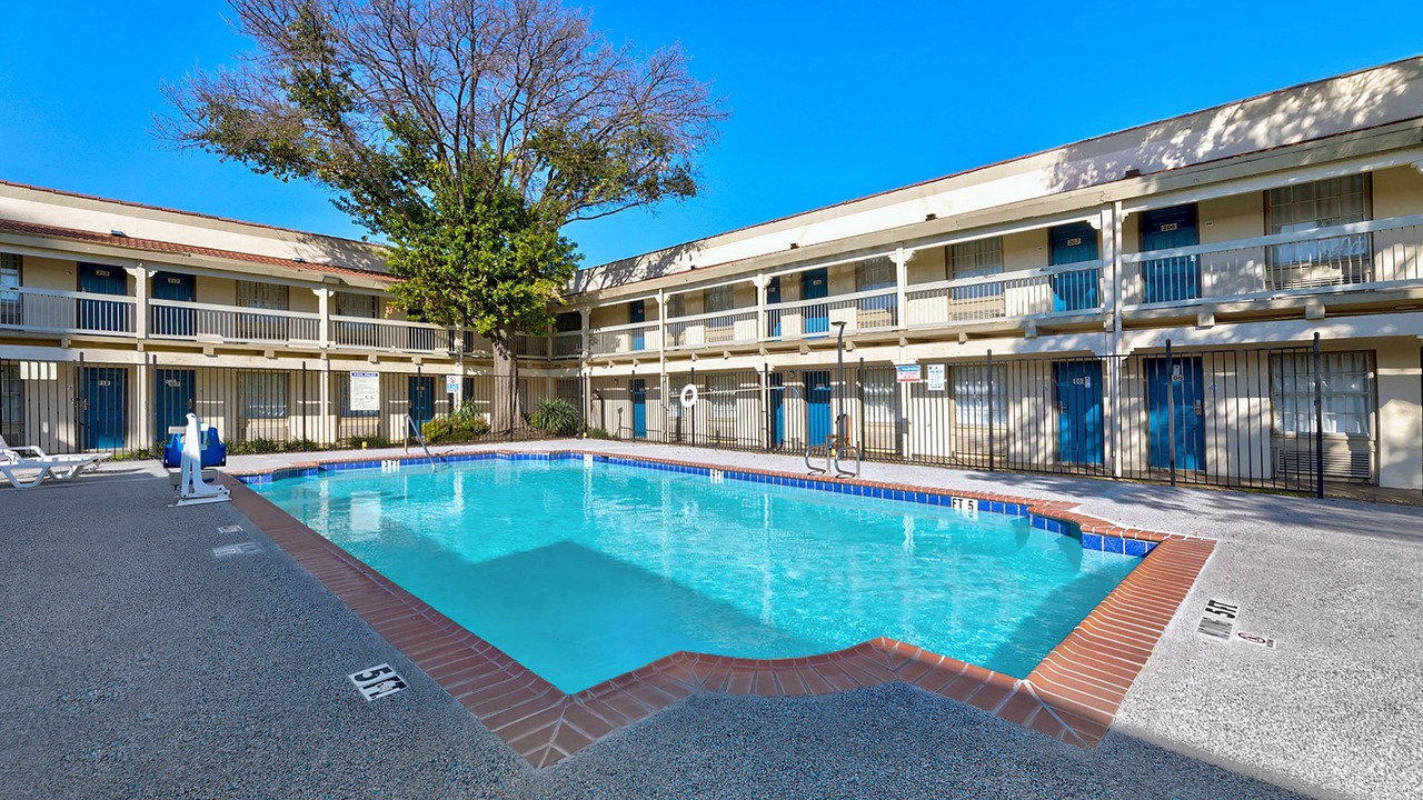 Photo of Outdoor in Denton
