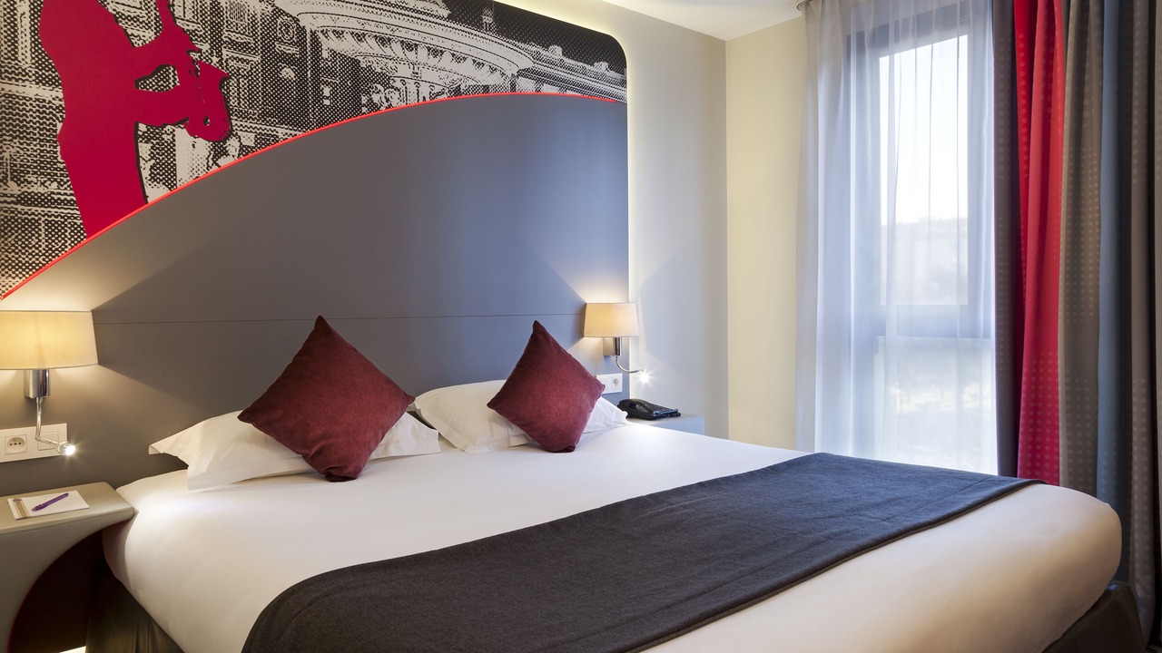 Photo of Bedroom in 13th Arrondissement