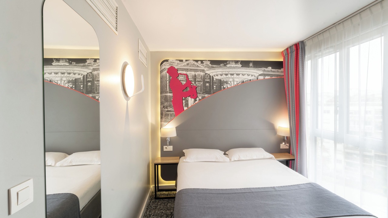 Photo of Bedroom in 13th Arrondissement