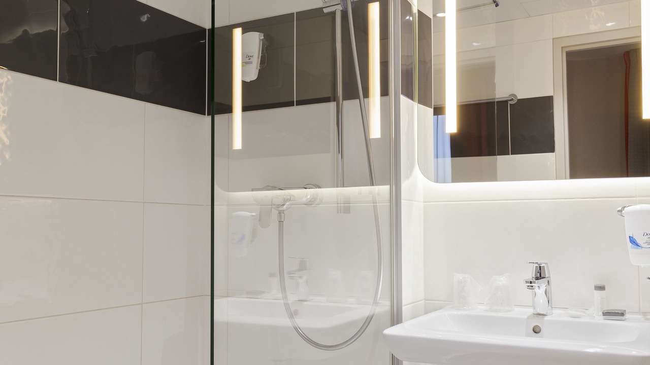 Photo of Bedroom in 13th Arrondissement