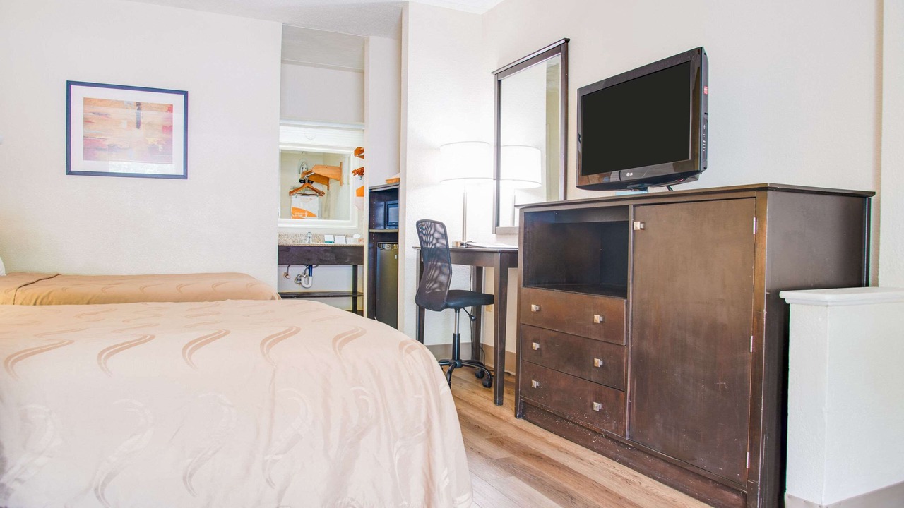 Photo of Bedroom in Aiken