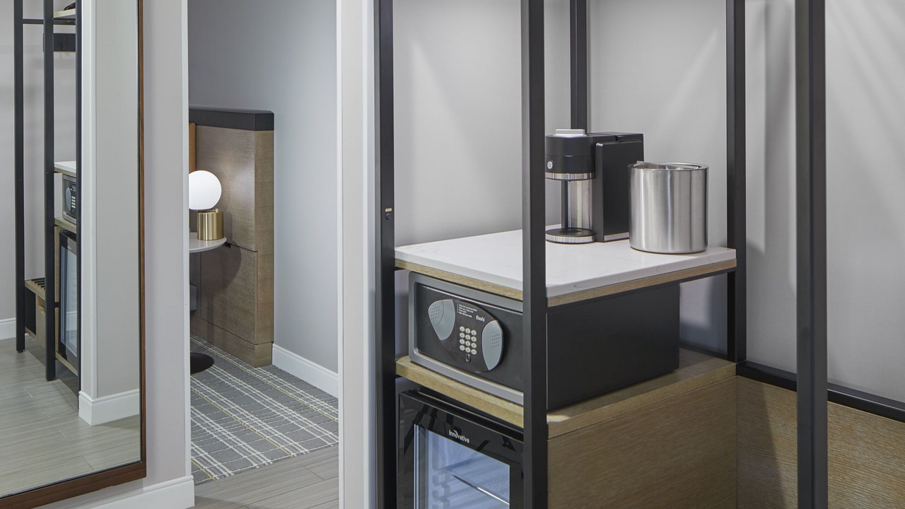 Photo of Bedroom in Peachtree Center
