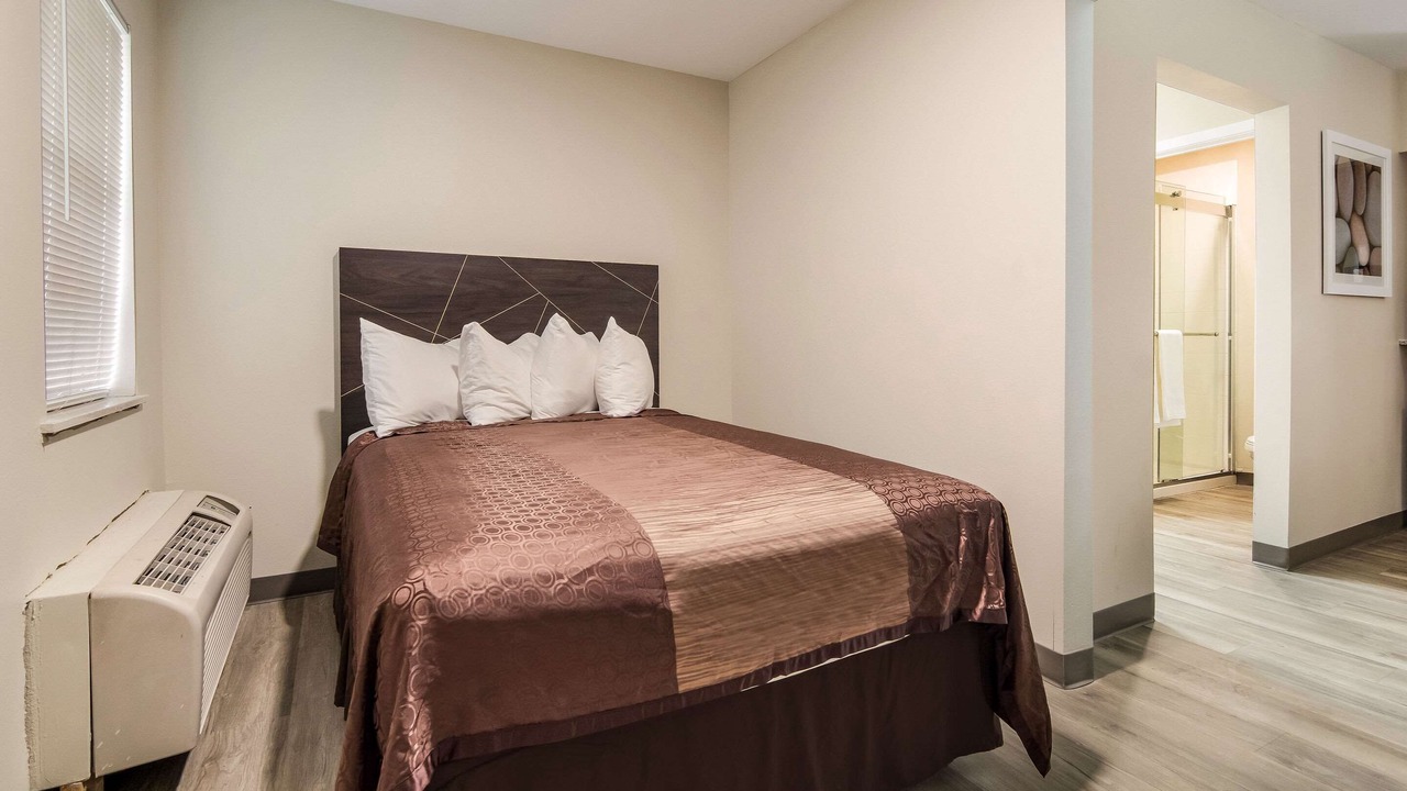 Photo of Bedroom in Old East Dallas