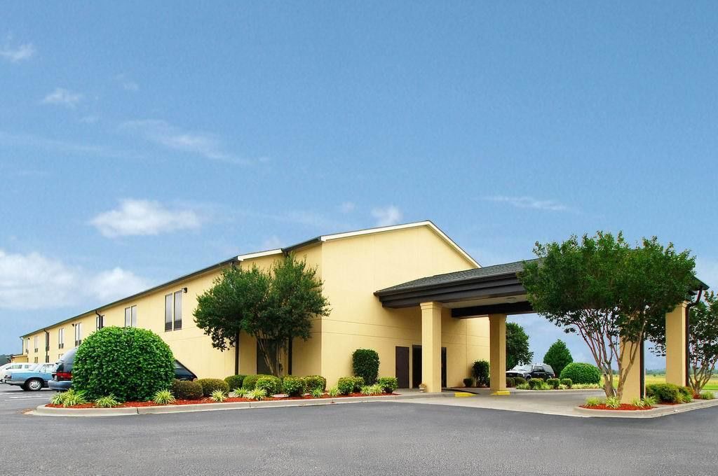 Photo of Outdoor in Mullins