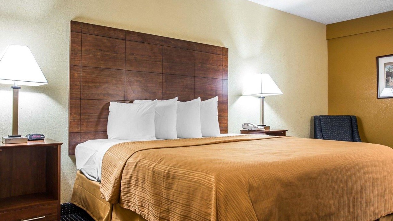 Photo of Bedroom in Mullins