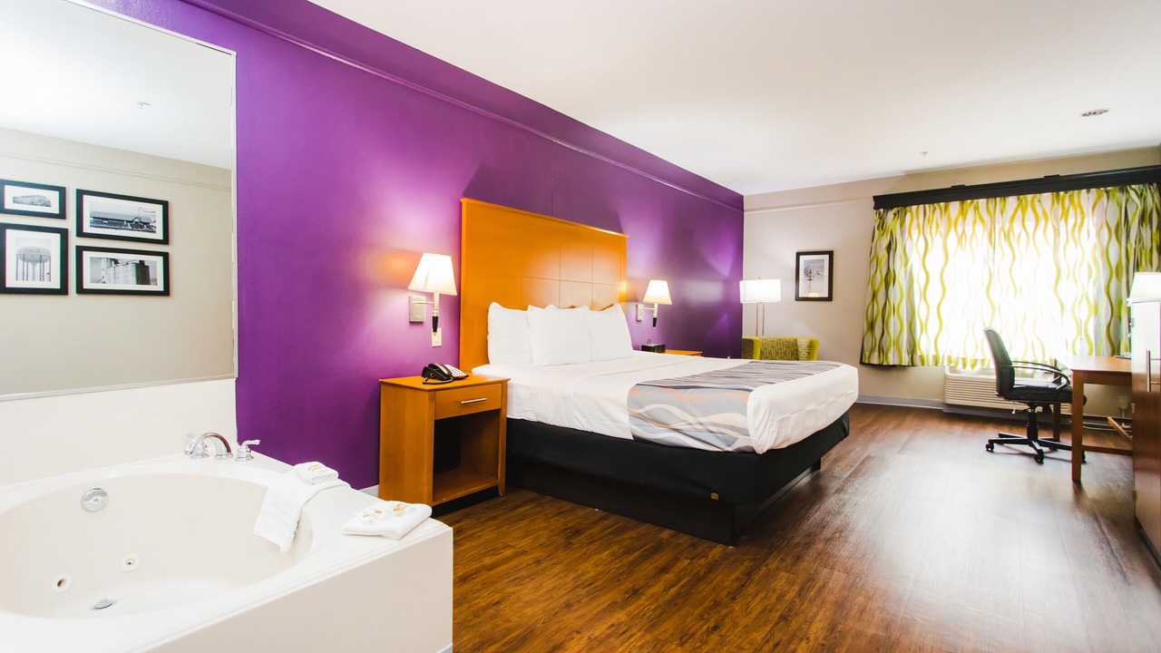 Photo of Bedroom in Barker