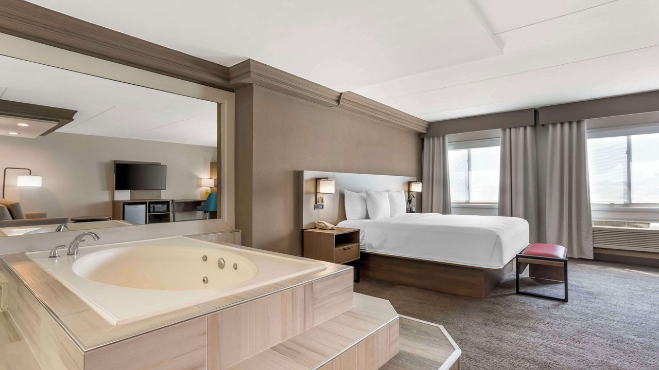 Photo of Bedroom in Edgewater