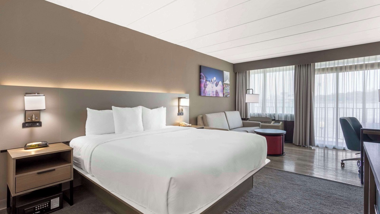 Photo of Patio Balcony in Edgewater