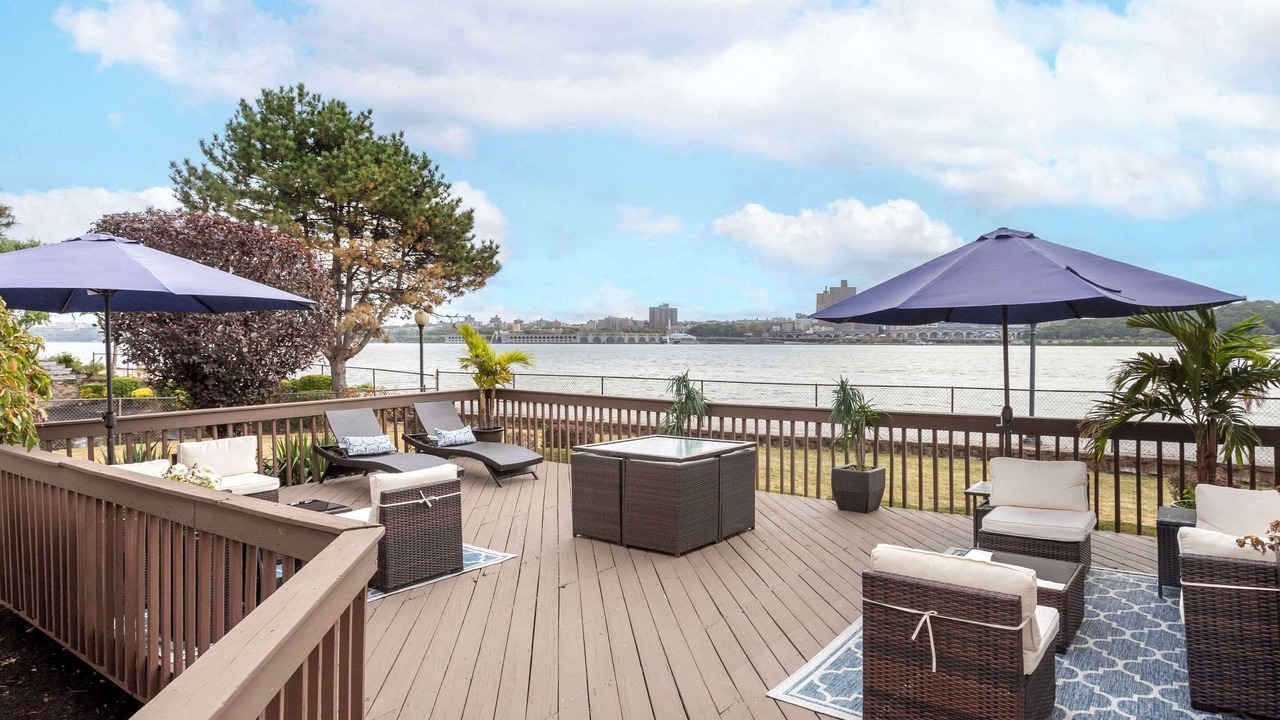 Photo of Outdoor in Edgewater