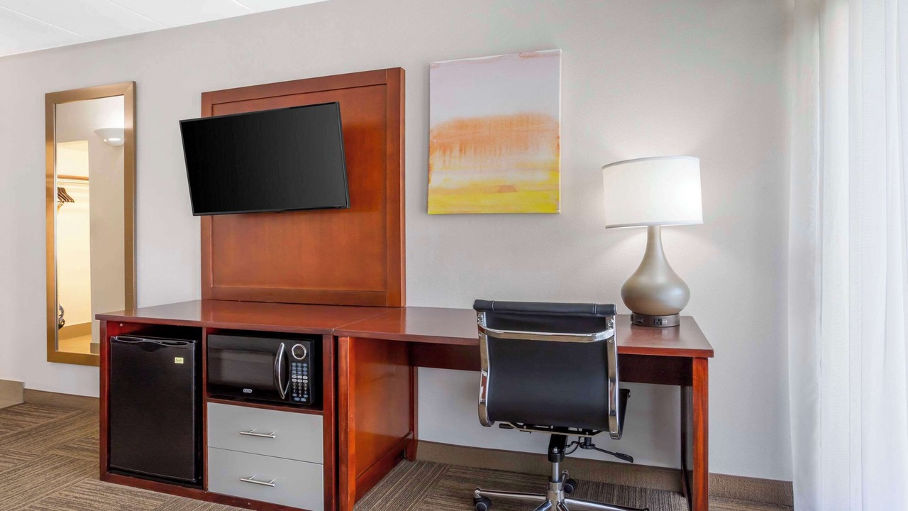 Photo of Bedroom in Edgewater