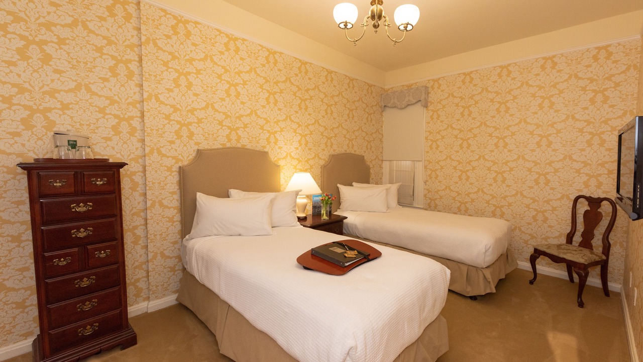 Photo of Bedroom in Cole Valley