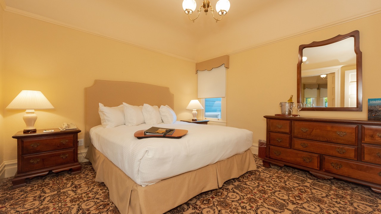 Photo of Bedroom in Cole Valley