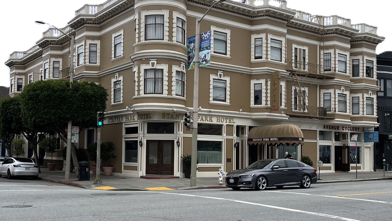 Photo of Outdoor in Cole Valley