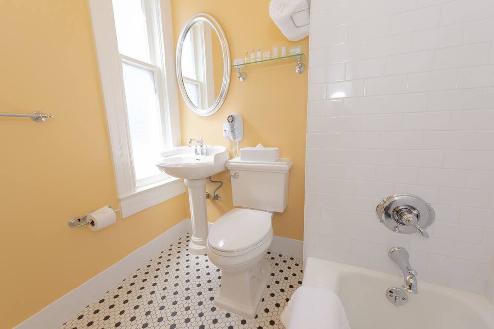 Photo of Bathroom in Cole Valley