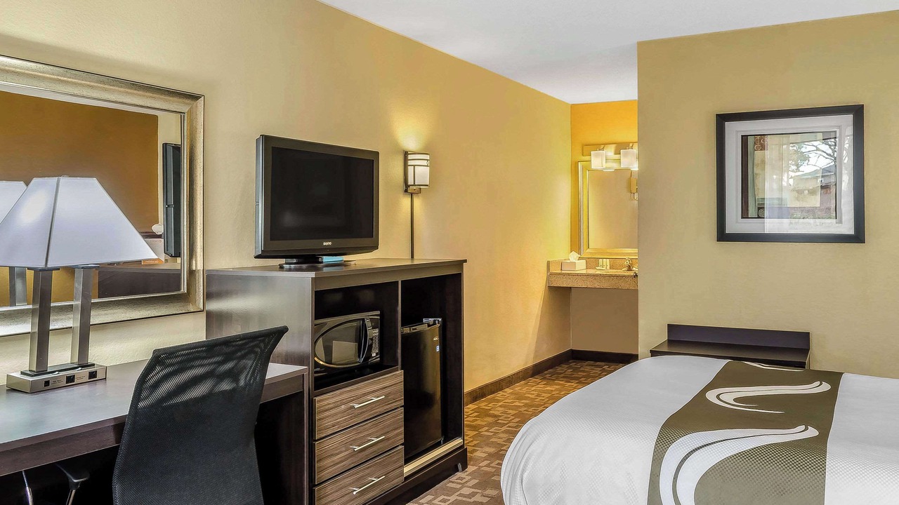 Photo of Bedroom in Troy