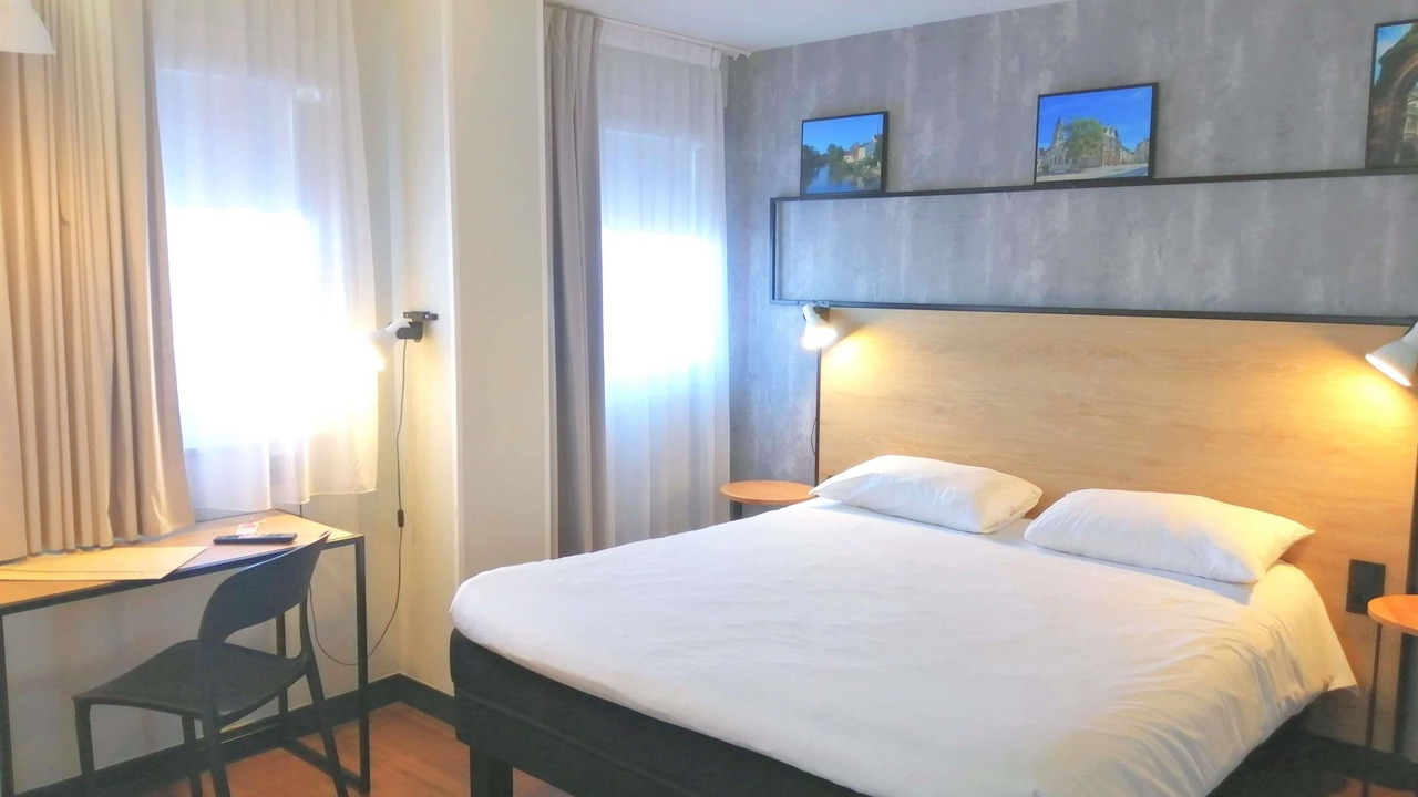 Photo of Bedroom in Poitiers