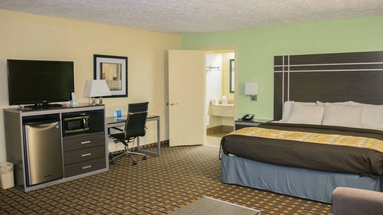 Photo of Bedroom in Rolla