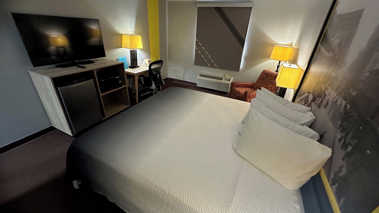 Photo of Bedroom in Fort Scott