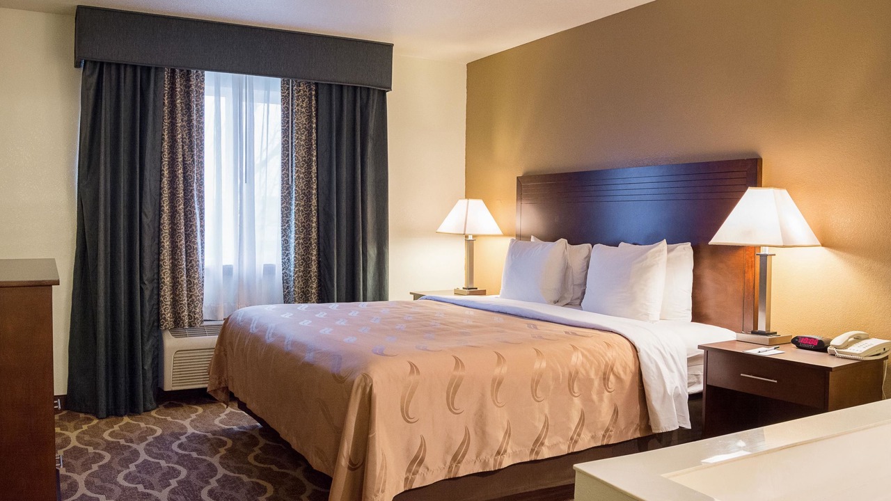 Photo of Bedroom in Salmon Creek