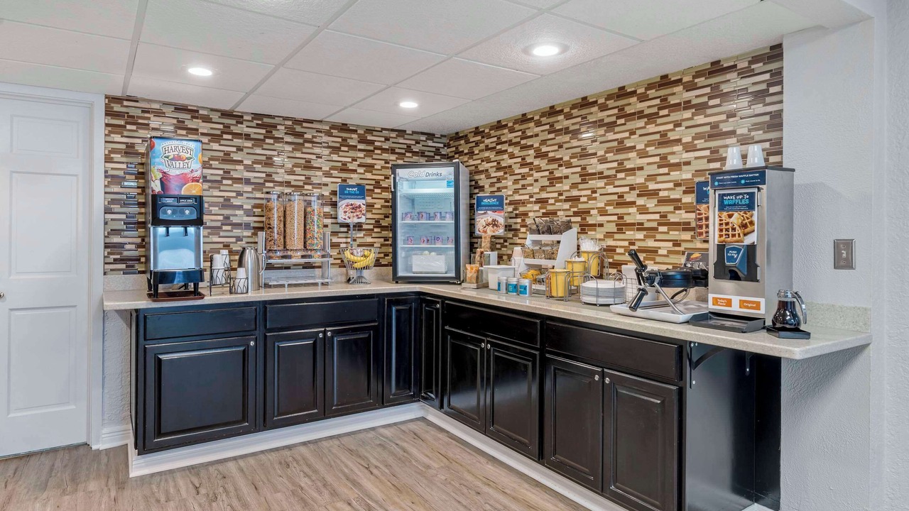 Photo of Others in Jasper