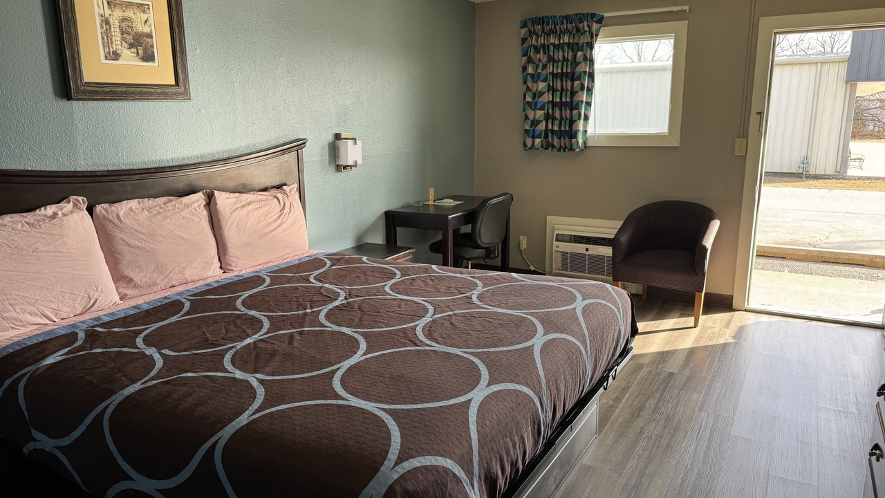 Photo of Bedroom in Independence