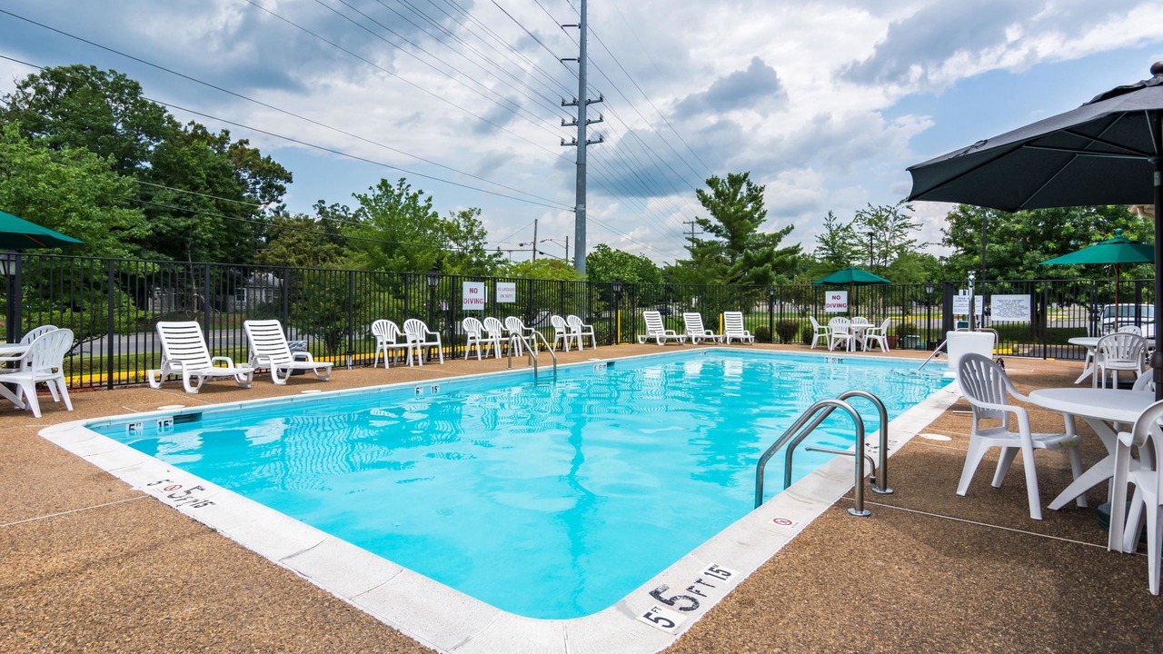 Photo of Outdoor in Lakeview