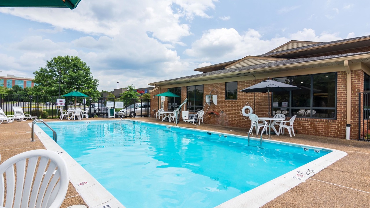 Photo of Outdoor in Lakeview