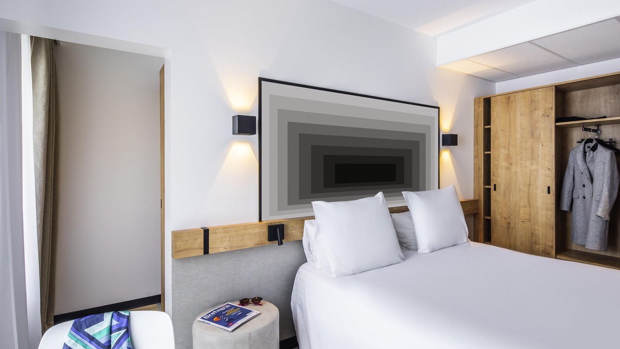 Photo of Bedroom in Downtown