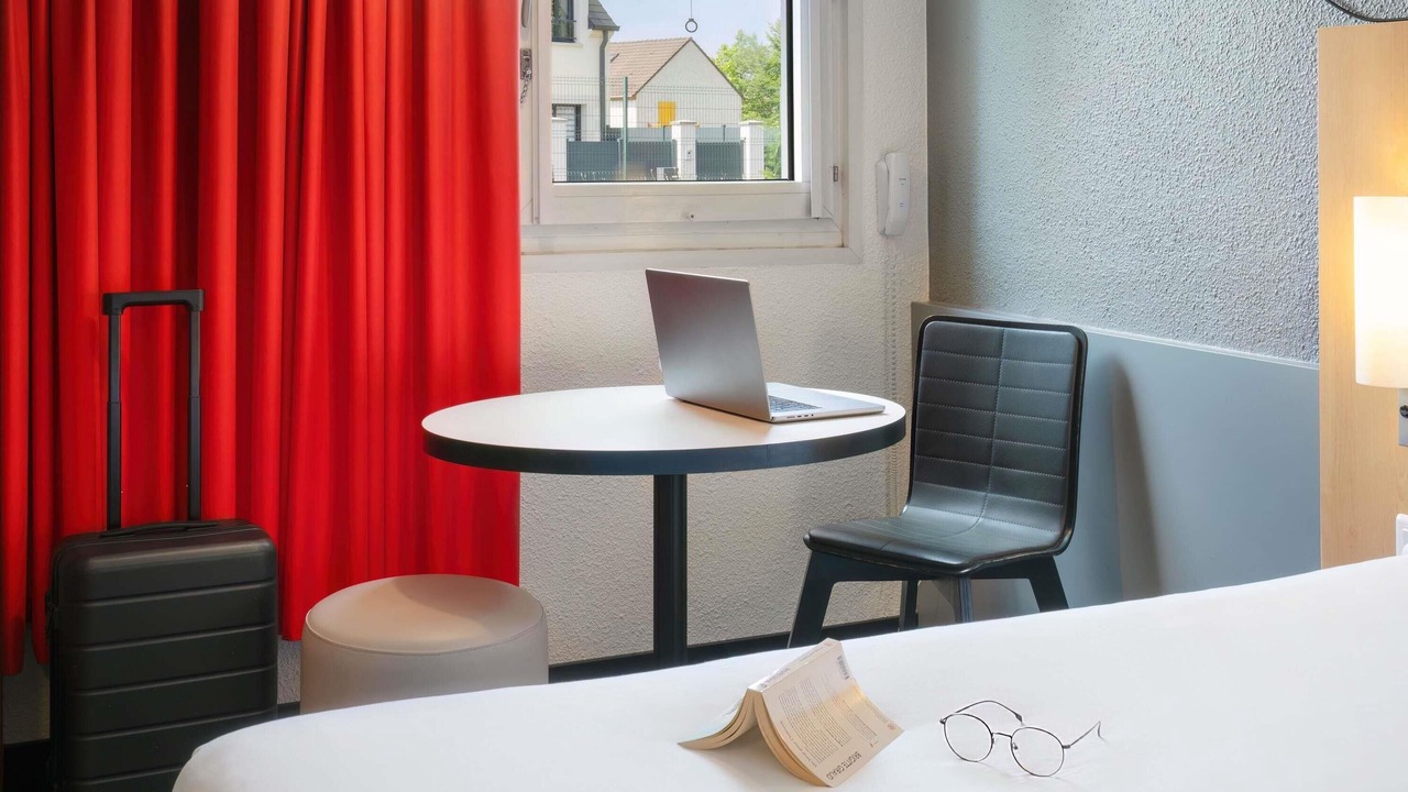 Photo of Bedroom in Cergy