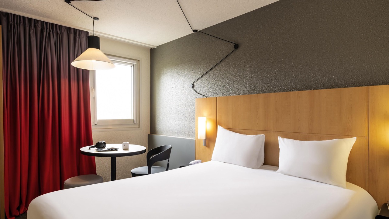 Photo of Bedroom in Cergy