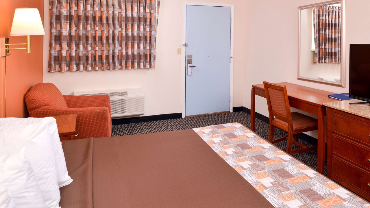 Photo of Others in Sullivan