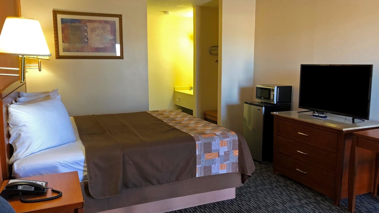 Photo of Others in Sullivan