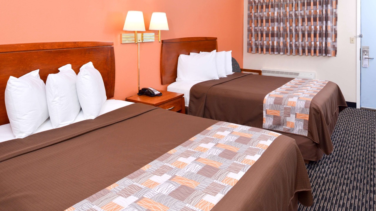 Photo of Bedroom in Sullivan