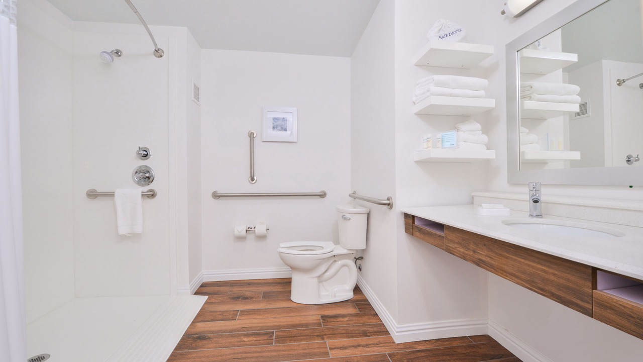 Photo of Bathroom in Emporia