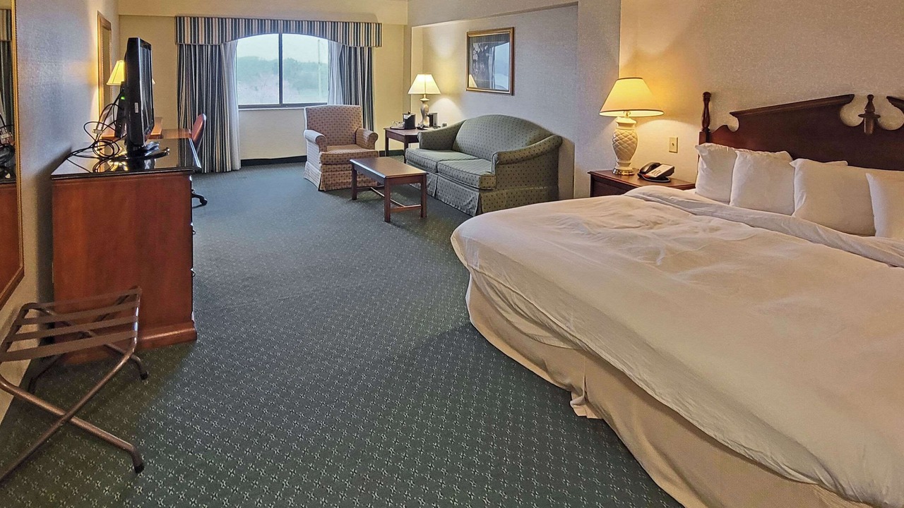 Photo of Bedroom in Cedar Rapids