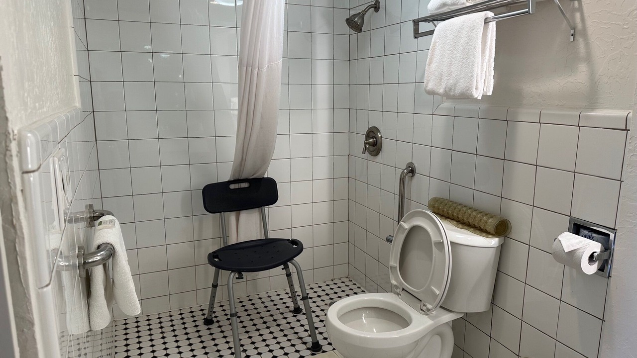Photo of Bathroom in Allison