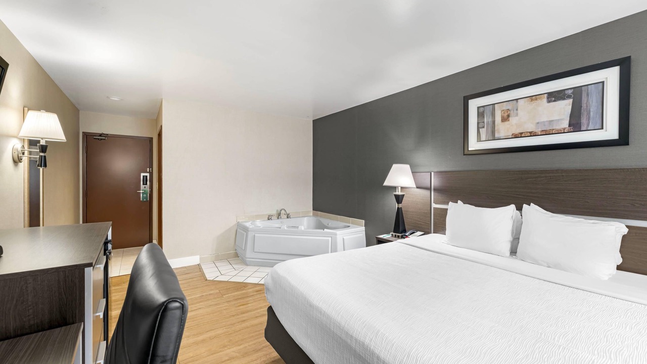 Photo of Bedroom in Niagara Falls