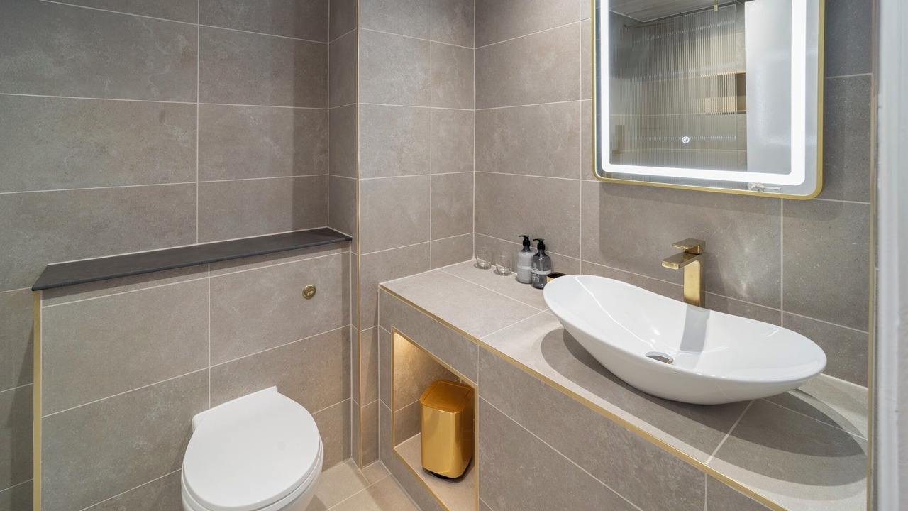 Photo of Bathroom in Daresbury