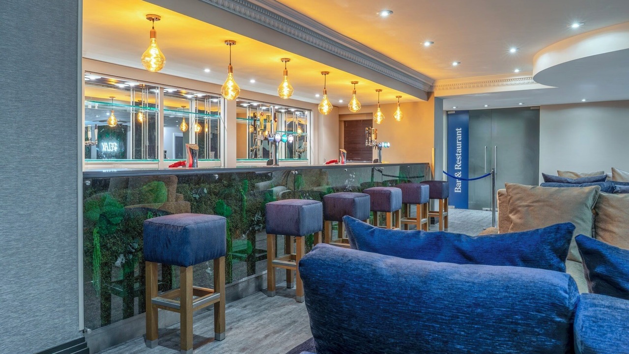 Photo of Others in Daresbury