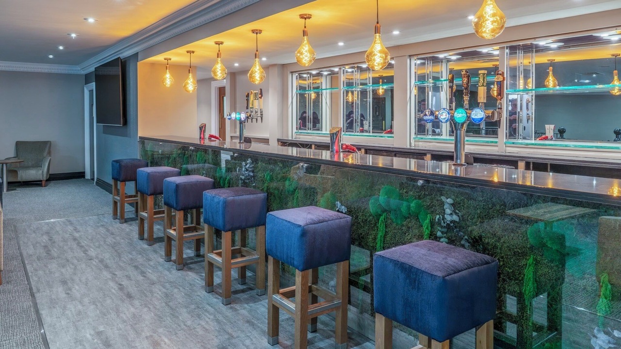 Photo of Others in Daresbury