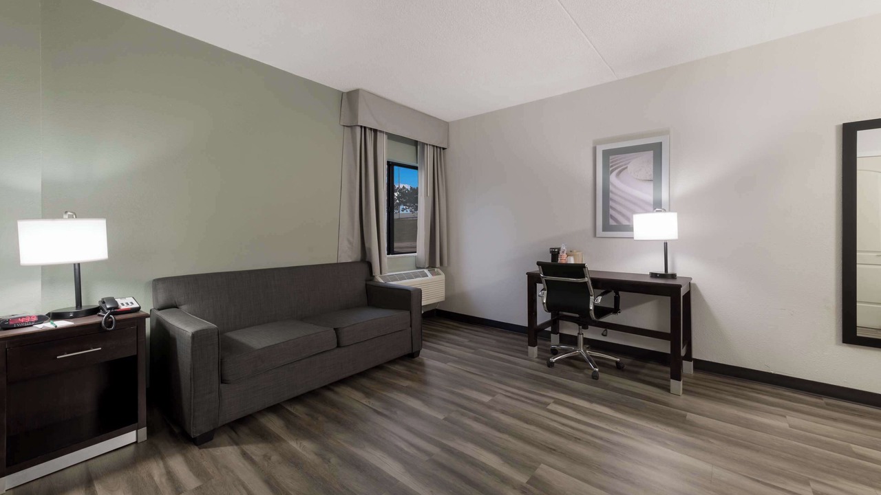 Photo of Bedroom in Merriam