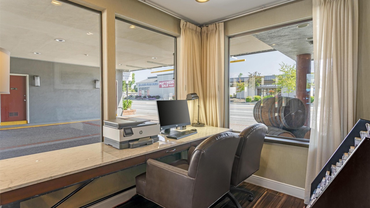 Photo of Others in Petaluma